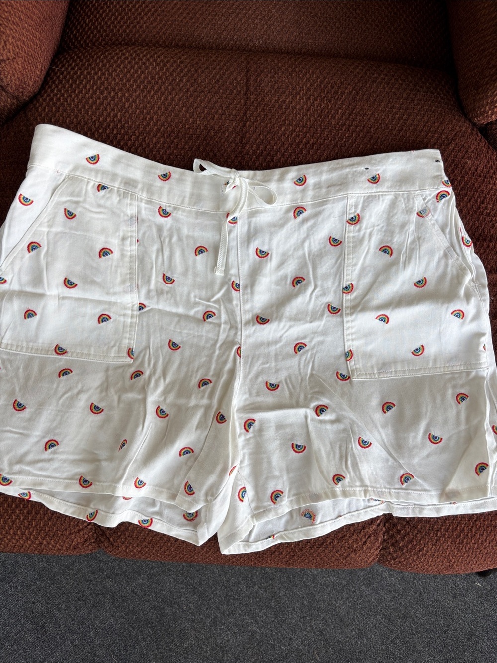 Women’s White Rainbow-Print Drawstring Bermuda Shorts
